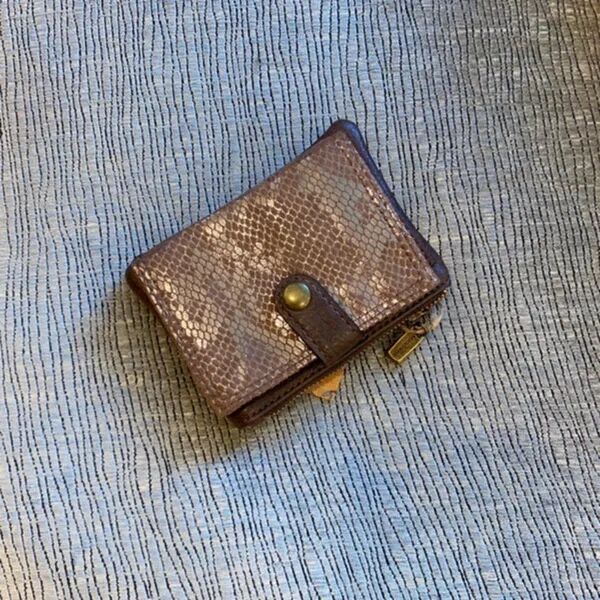 Portefeuille python taupe 